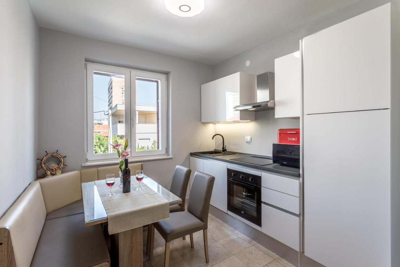 Garden Apartment Dina With Free Parking 스플리트 외부 사진