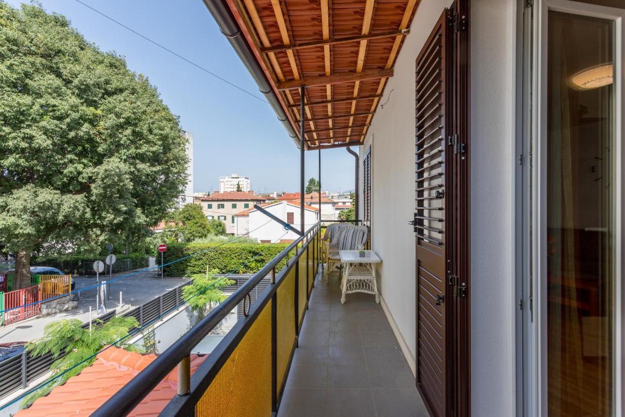 Garden Apartment Dina With Free Parking 스플리트 외부 사진